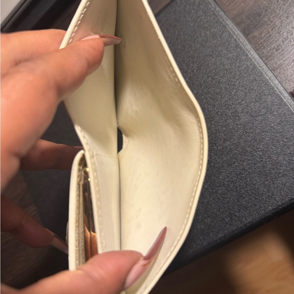 🌞🎉EUC Louis Vuitton Kiss Lock Wallet Coin purse Vernis Authentic-code MI0027. - Picture 10 of 12